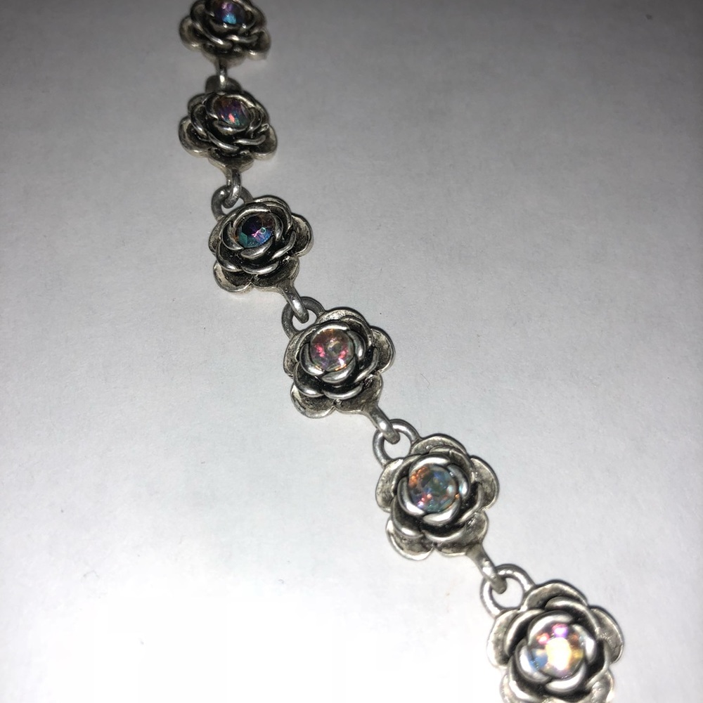 Silver Flower bud necklace